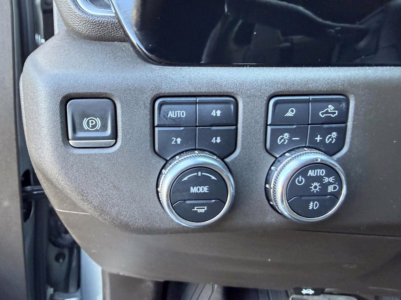 2023 Sterling Metallic GMC Sierra 1500 SLT 4X4 Truck