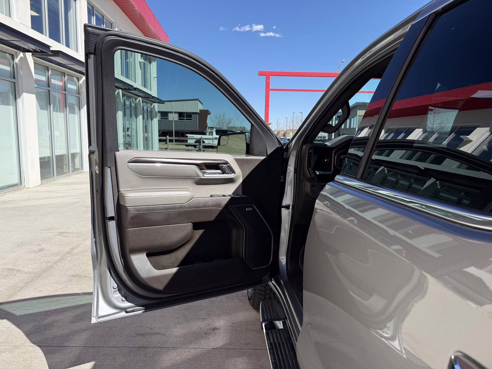 2023 Sterling Metallic GMC Sierra 1500 SLT 4X4 Truck