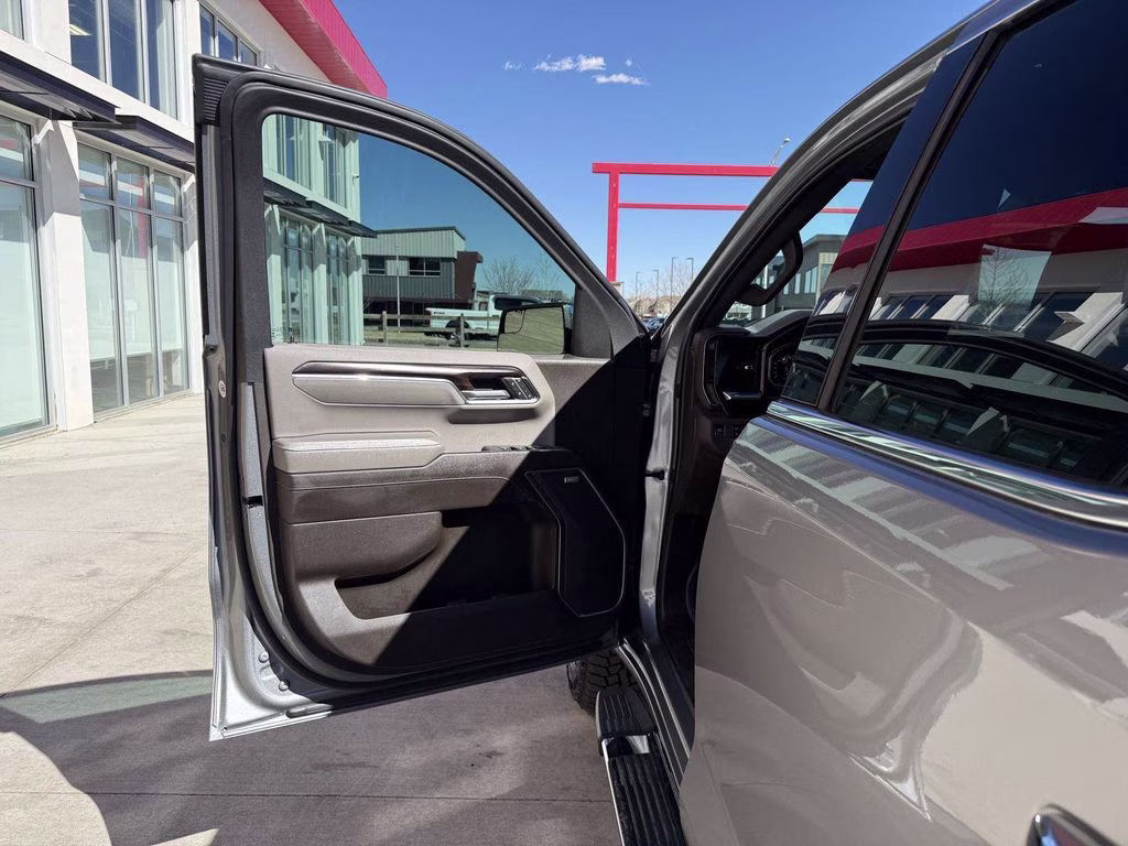 2023 Sterling Metallic GMC Sierra 1500 SLT 4X4 Truck