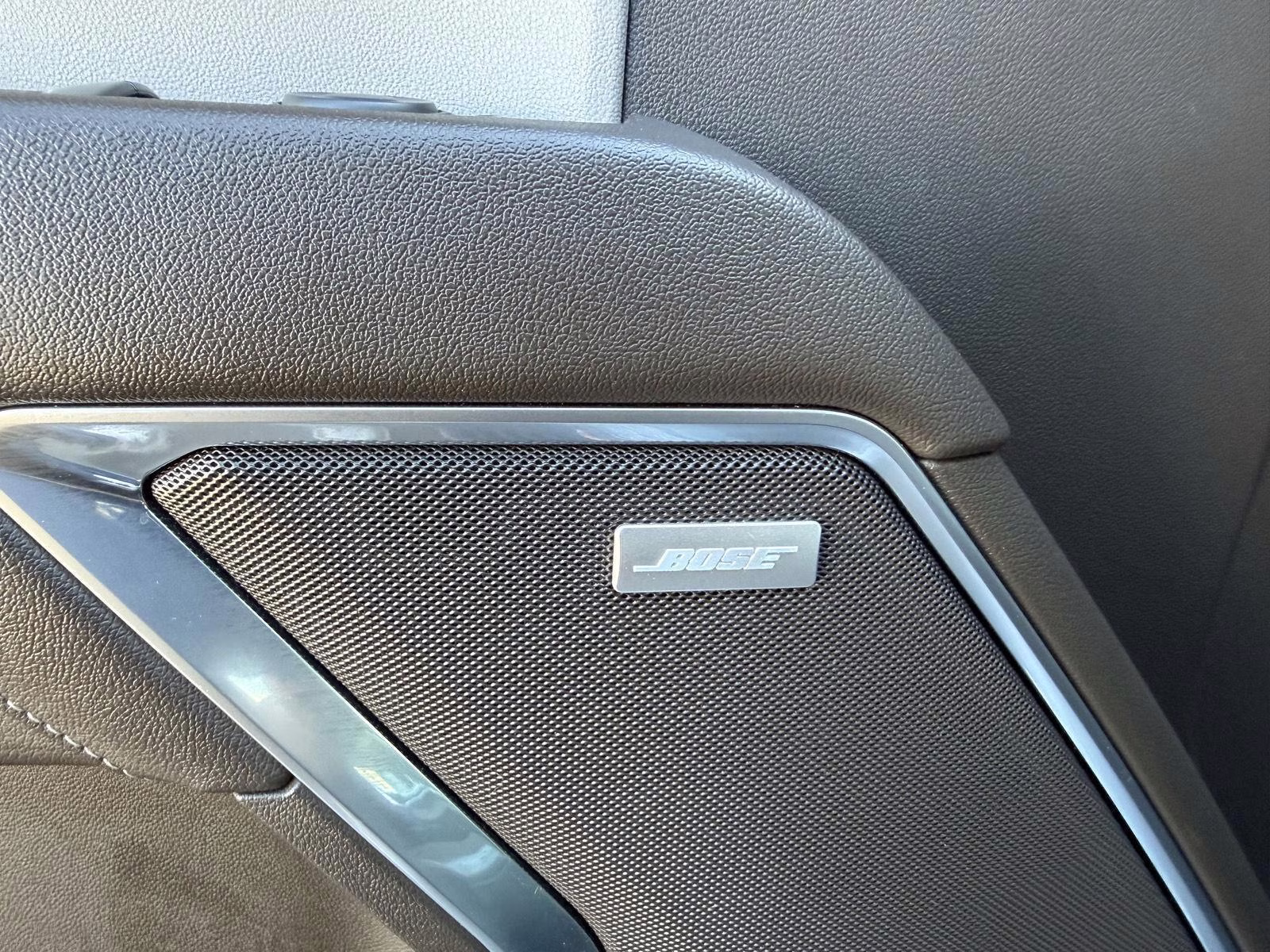 2023 Sterling Metallic GMC Sierra 1500 SLT 4X4 Truck