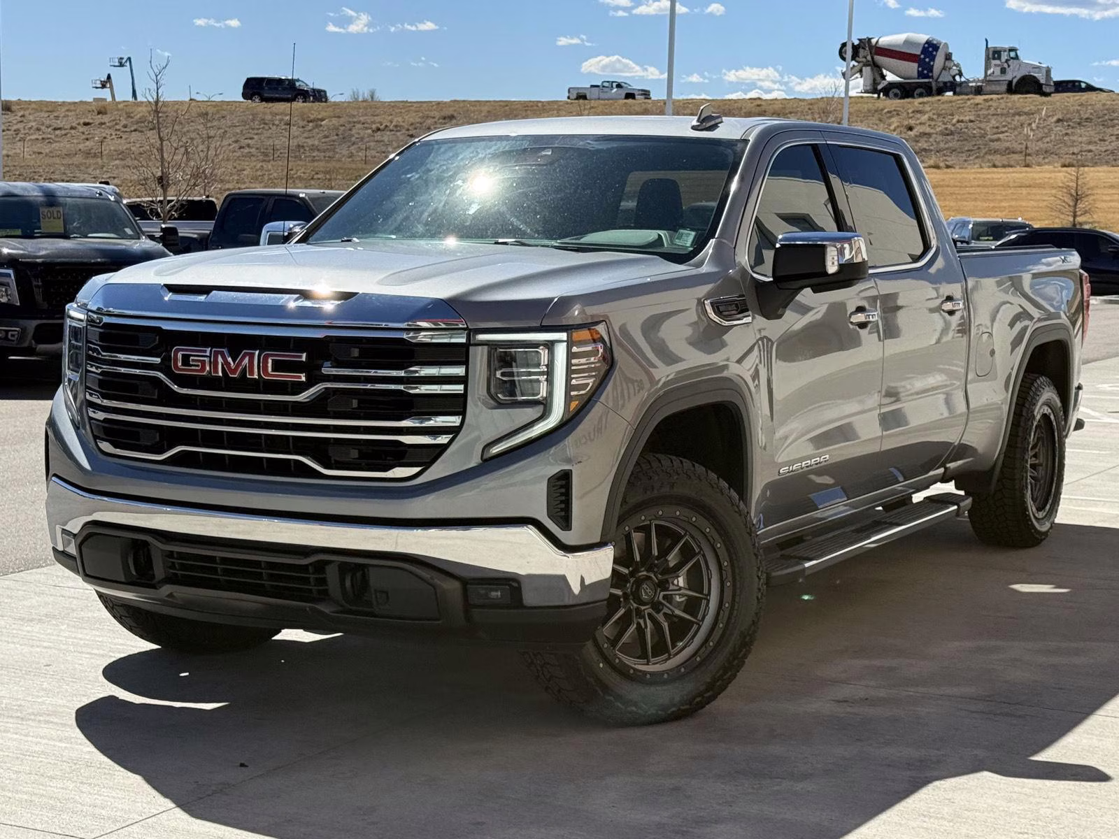 2023 Sterling Metallic GMC Sierra 1500 SLT 4X4 Truck