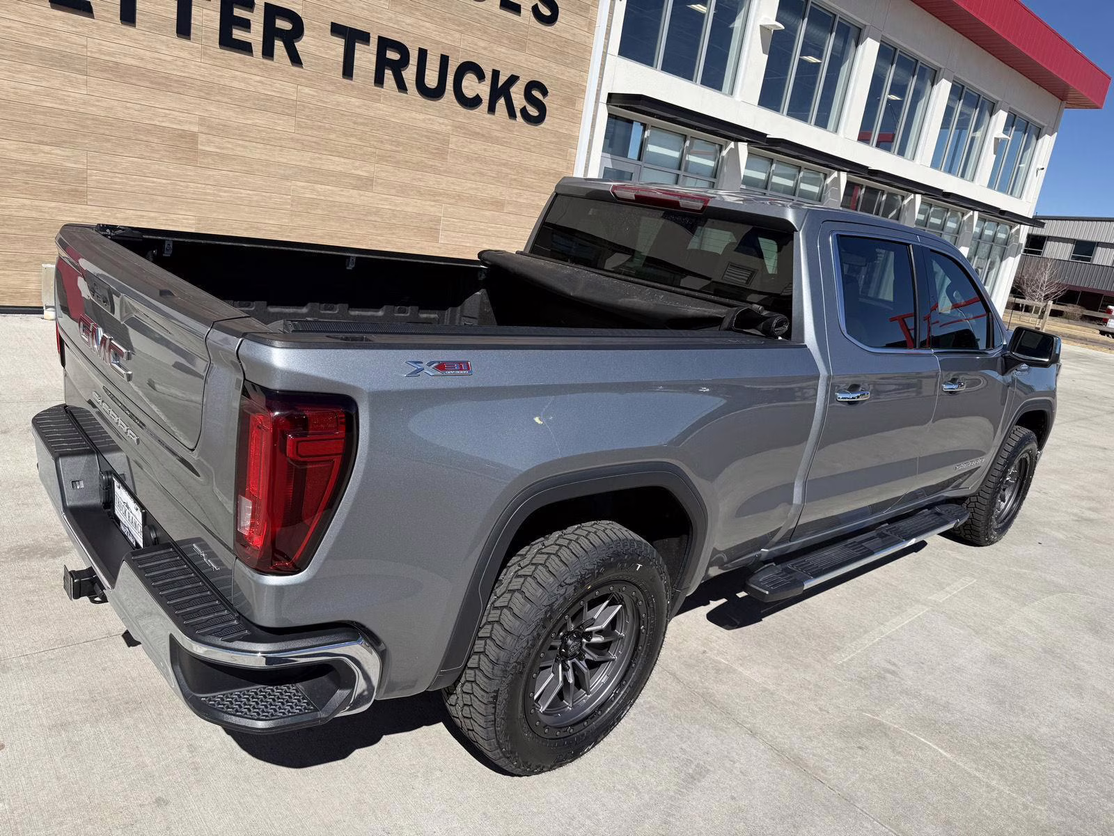 2023 Sterling Metallic GMC Sierra 1500 SLT 4X4 Truck