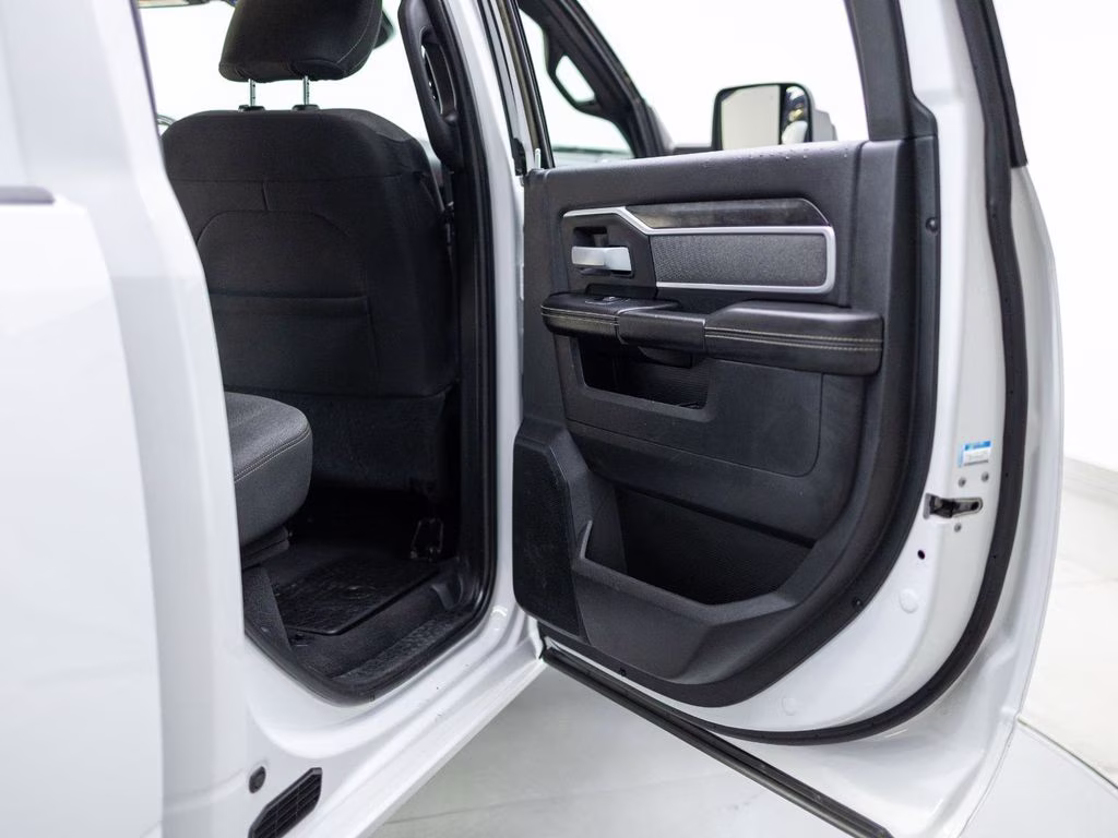 2021 Bright White Clearcoat Ram 2500 Big Horn 4X4 Truck