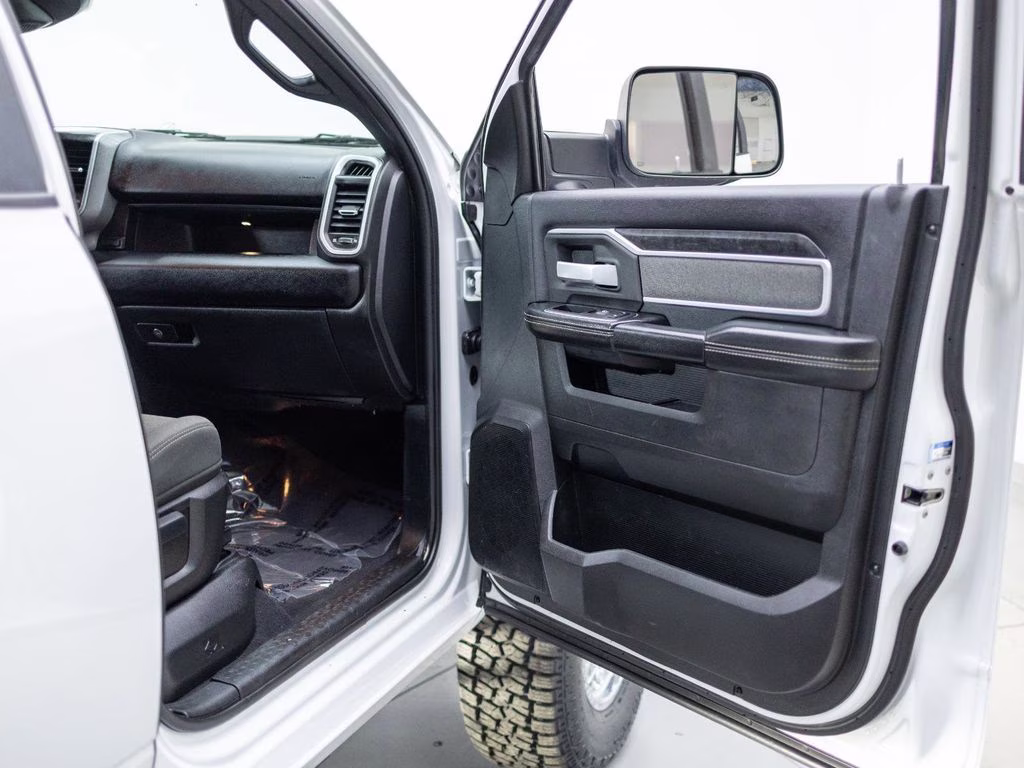 2021 Bright White Clearcoat Ram 2500 Big Horn 4X4 Truck