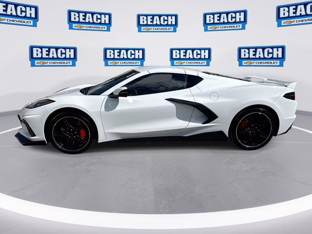 2021 Arctic White Chevrolet Corvette Stingray RWD Coupe