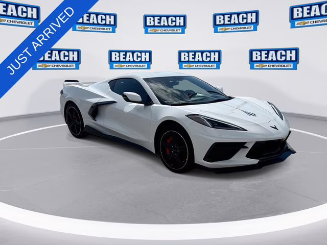 2021 Arctic White Chevrolet Corvette Stingray RWD Coupe