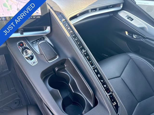 2021 Arctic White Chevrolet Corvette Stingray RWD Coupe