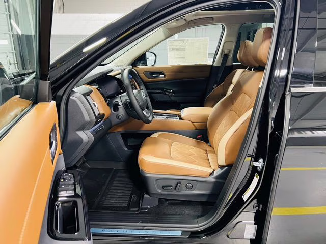 2026 Super Black Nissan Pathfinder Platinum FWD SUV