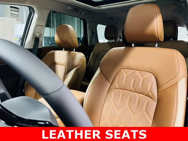 2026 Super Black Nissan Pathfinder Platinum FWD SUV