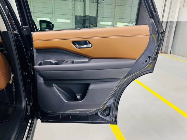 2026 Super Black Nissan Pathfinder Platinum FWD SUV