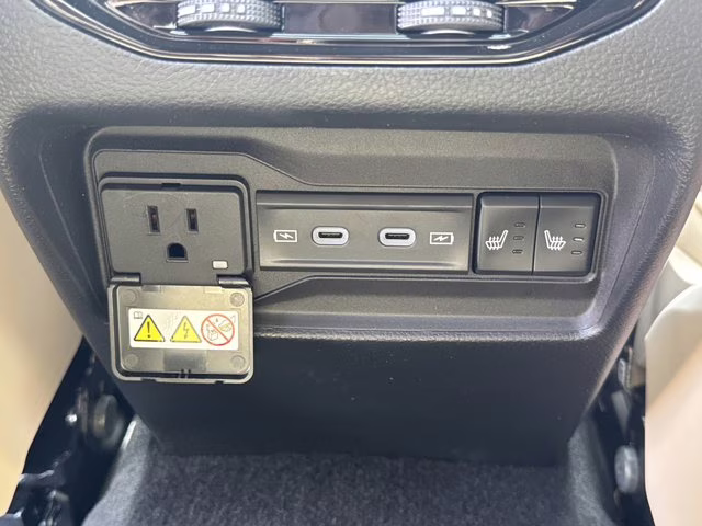 2026 Bright White Clearcoat Jeep Grand Cherokee Limited RWD SUV