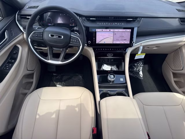 2026 Bright White Clearcoat Jeep Grand Cherokee Limited RWD SUV