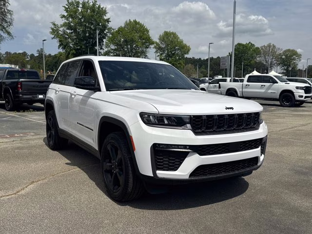 2026 Bright White Clearcoat Jeep Grand Cherokee Limited RWD SUV