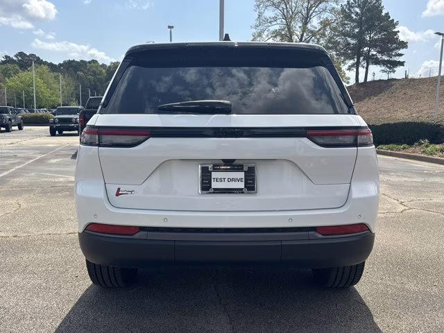 2026 Bright White Clearcoat Jeep Grand Cherokee Limited RWD SUV