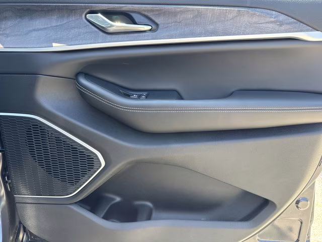 2026 Baltic Gray Metallic Clearcoat Jeep Grand Cherokee Limited 4X4 SUV