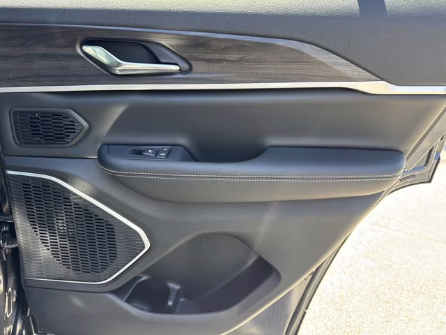 2026 Baltic Gray Metallic Clearcoat Jeep Grand Cherokee Limited 4X4 SUV