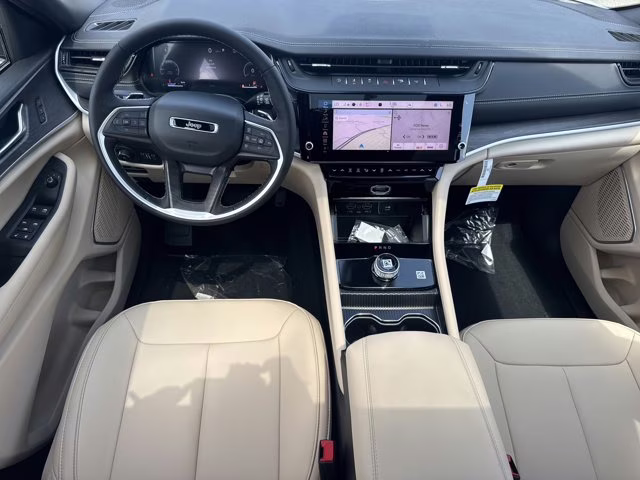 2026 Bright White Clearcoat Jeep Grand Cherokee Limited RWD SUV