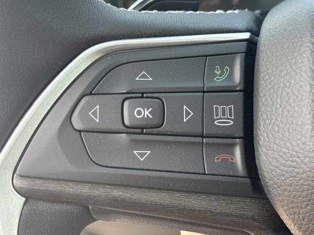 2026 Bright White Clearcoat Jeep Grand Cherokee Limited RWD SUV