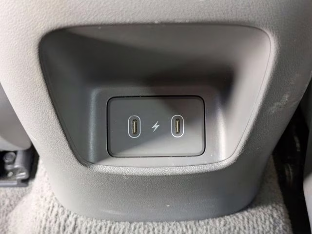 2025 Amazon Gray Hyundai Elantra SEL Convenience FWD Sedan