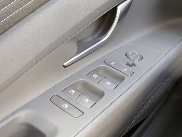 2025 Amazon Gray Hyundai Elantra SEL Convenience FWD Sedan