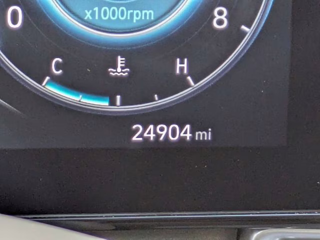 2025 Amazon Gray Hyundai Elantra SEL Convenience FWD Sedan