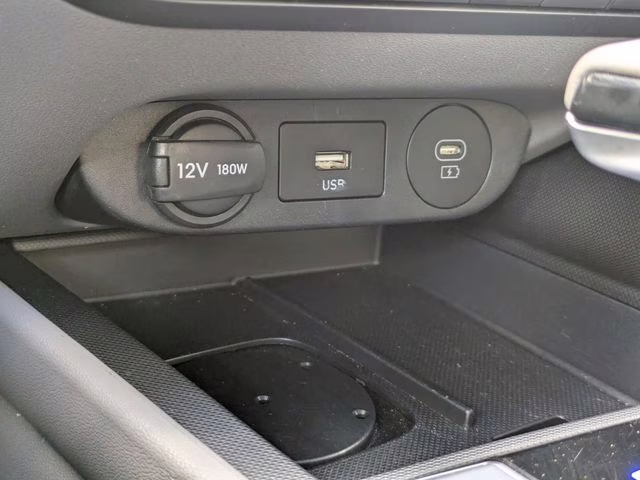2025 Amazon Gray Hyundai Elantra SEL Convenience FWD Sedan