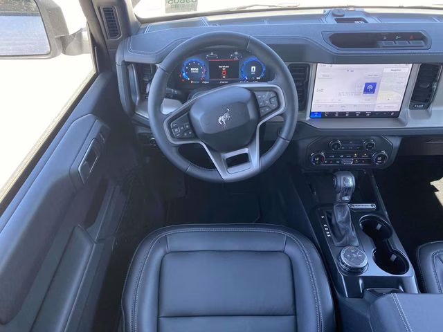 2026 Oxford White Ford Bronco Outer Banks 4X4 SUV