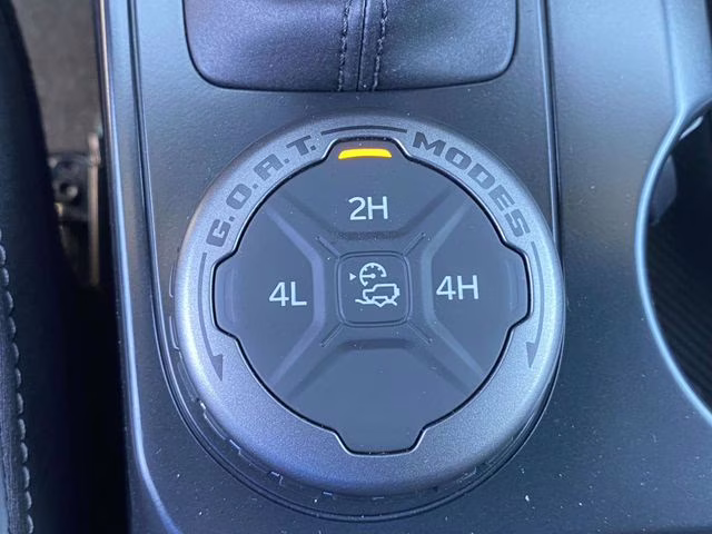 2026 Oxford White Ford Bronco Outer Banks 4X4 SUV