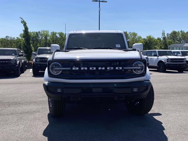 2026 Oxford White Ford Bronco Outer Banks 4X4 SUV