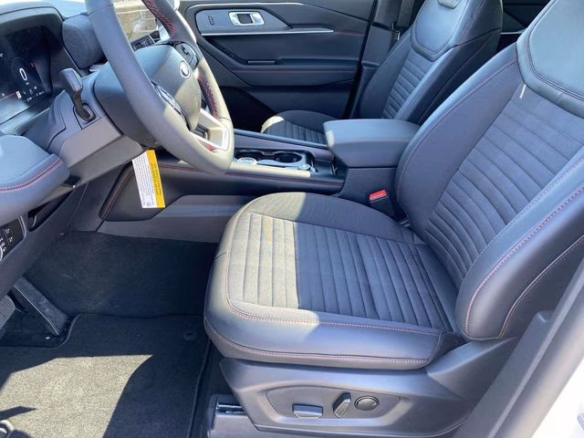 2026 White Ford Explorer ST-Line 4X4 SUV