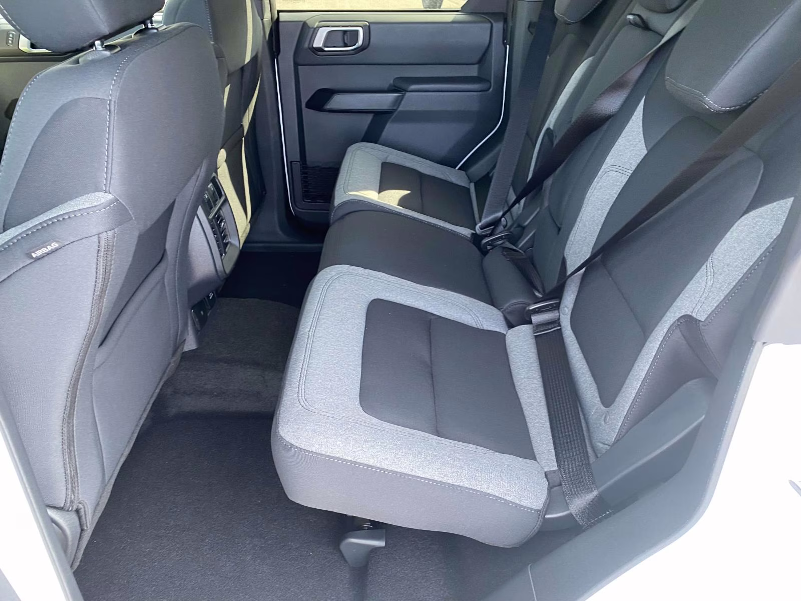 2026 Oxford White Ford Bronco Big Bend 4X4 SUV