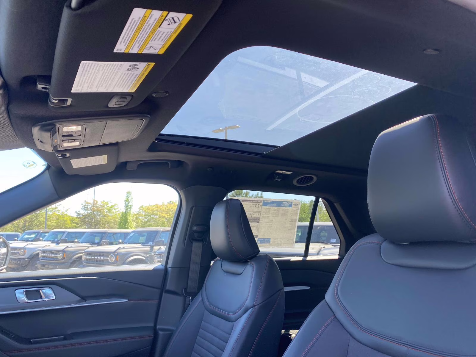 2026 White Ford Explorer ST-Line 4X4 SUV