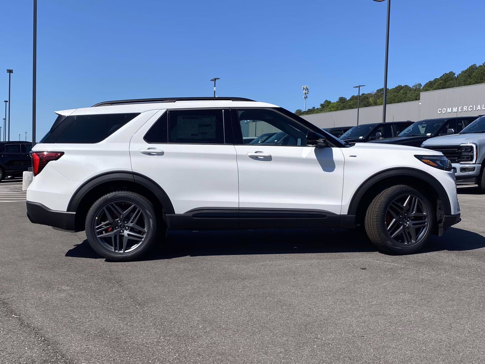 2026 White Ford Explorer ST-Line 4X4 SUV
