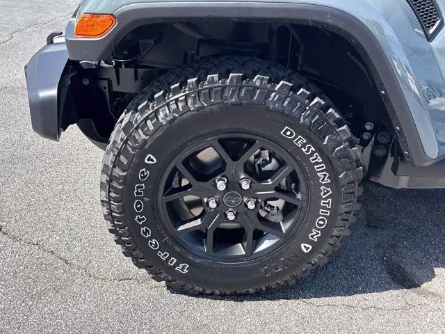 2026 Anvil Clearcoat Jeep Gladiator Willys 4X4 Truck