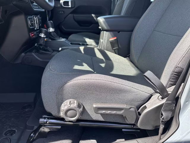 2026 Anvil Clearcoat Jeep Gladiator Willys 4X4 Truck