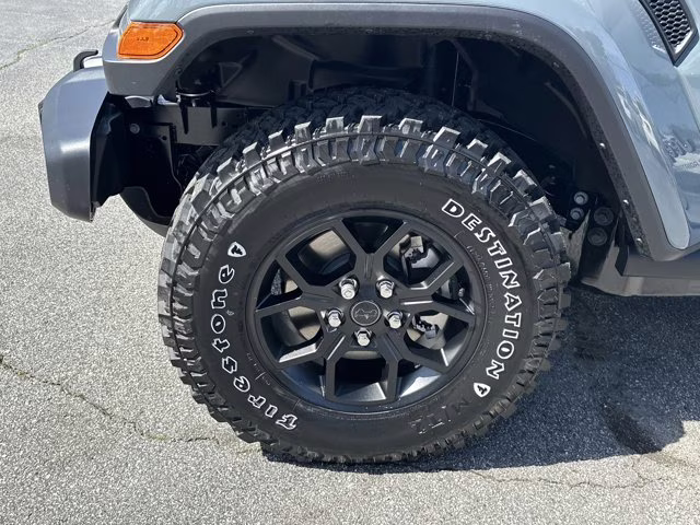 2026 Anvil Clearcoat Jeep Gladiator Willys 4X4 Truck