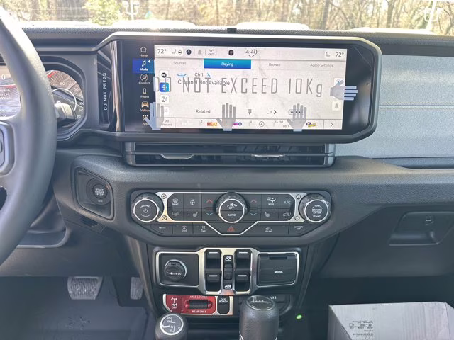 2026 Anvil Clearcoat Jeep Gladiator Willys 4X4 Truck