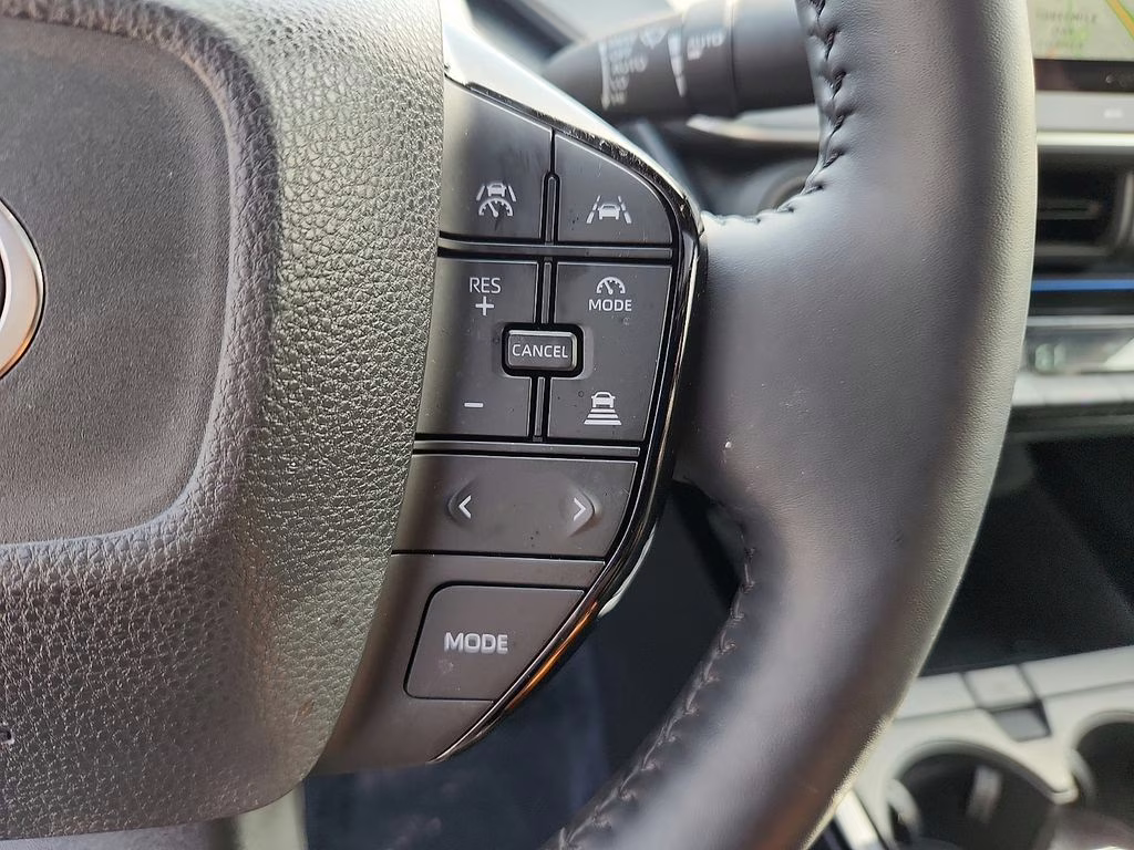 2025 Wind Chill Pearl Toyota Prius Nightshade FWD Hatchback