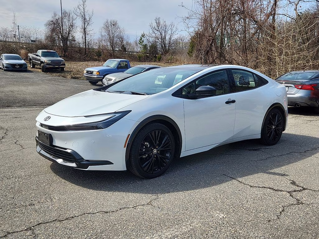 2025 Wind Chill Pearl Toyota Prius Nightshade FWD Hatchback