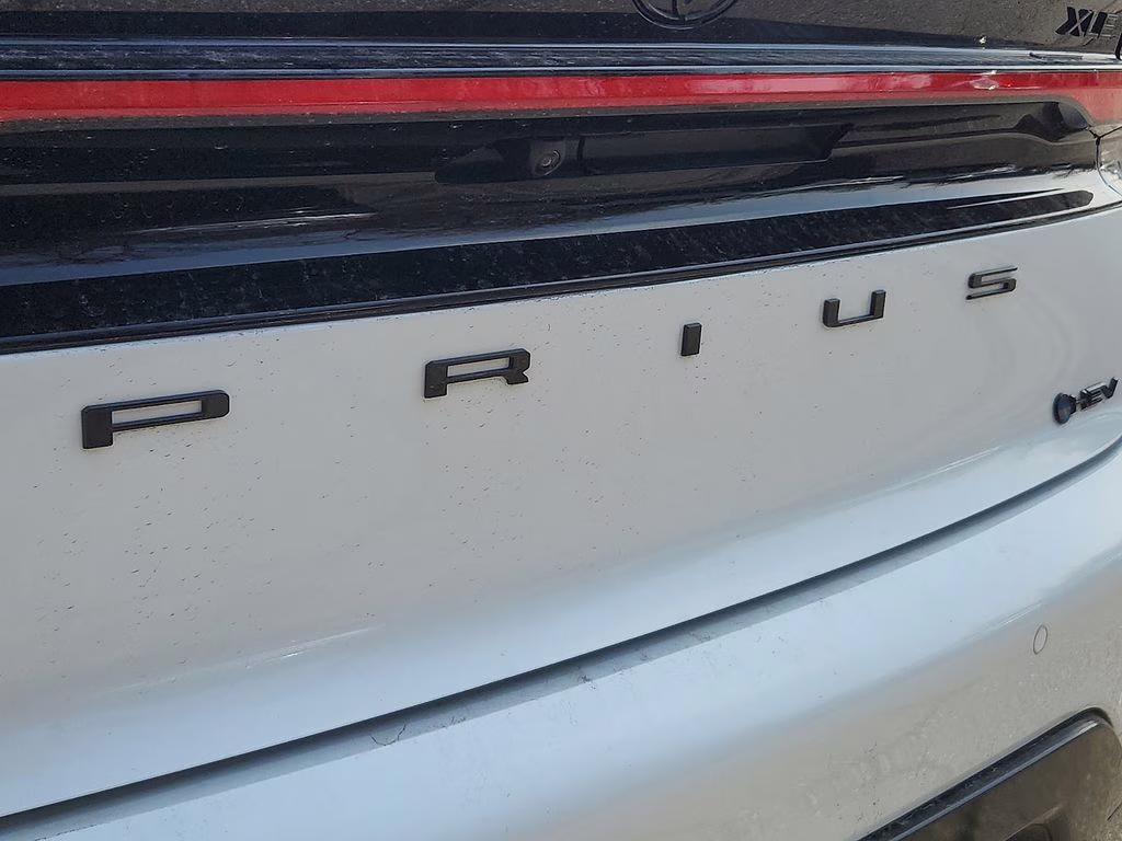 2025 Wind Chill Pearl Toyota Prius Nightshade FWD Hatchback