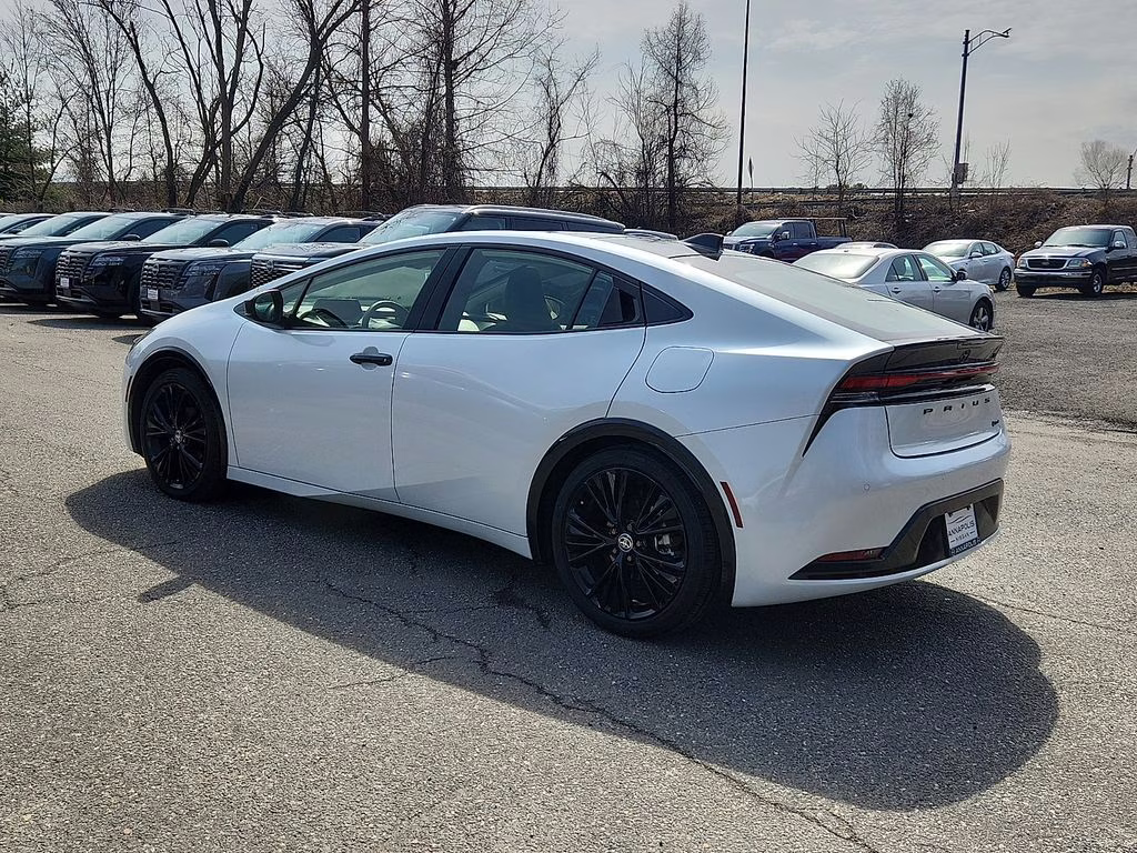 2025 Wind Chill Pearl Toyota Prius Nightshade FWD Hatchback