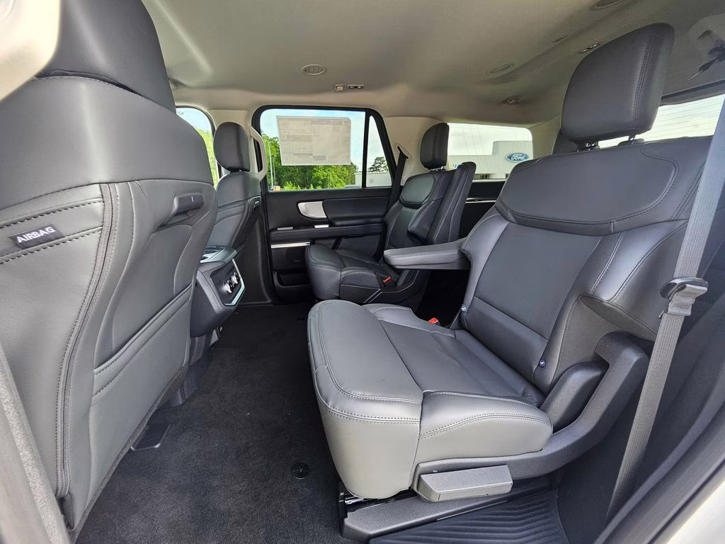 2026 Star White Metallic Tri-Coat Ford Expedition Active RWD SUV