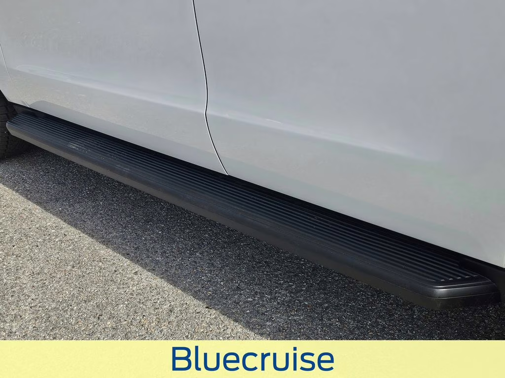 2026 Star White Metallic Tri-Coat Ford Expedition Active RWD SUV