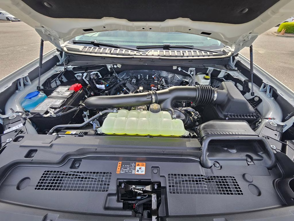 2026 Star White Metallic Tri-Coat Ford Expedition Active RWD SUV