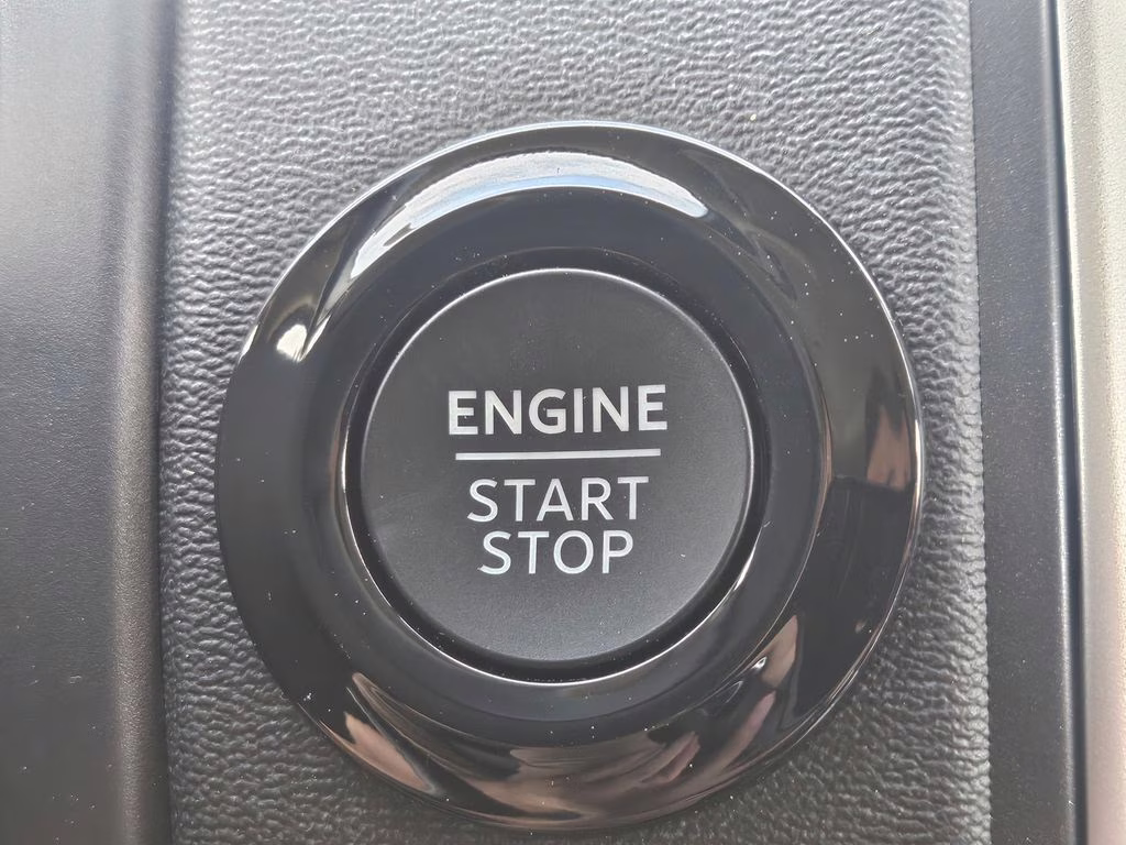 2026 Star White Metallic Tri-Coat Ford Expedition Active RWD SUV