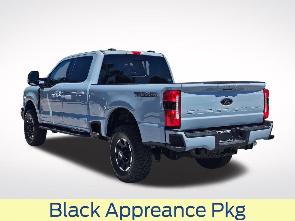 2026 Glacier Gray Metallic TriCoat Ford Super Duty F-350 SRW Lariat 4X4 Truck
