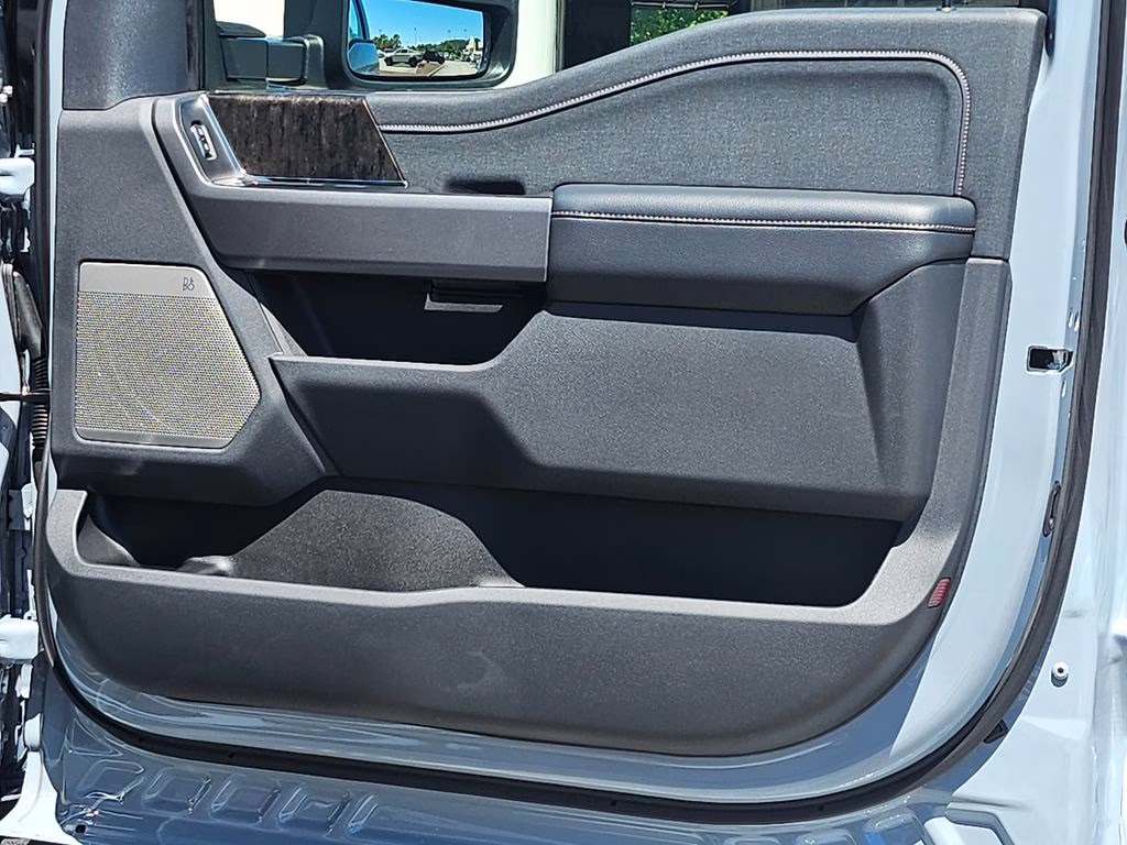 2026 Glacier Gray Metallic TriCoat Ford Super Duty F-350 SRW Lariat 4X4 Truck