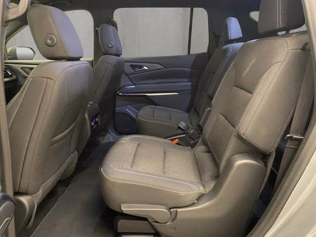 2024 Sterling Gray Metallic Chevrolet Traverse LT AWD SUV