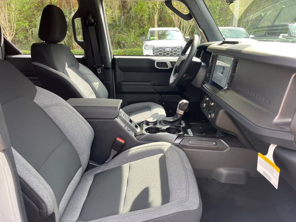 2026 Avalanche Gray Ford Bronco Base 4X4 SUV