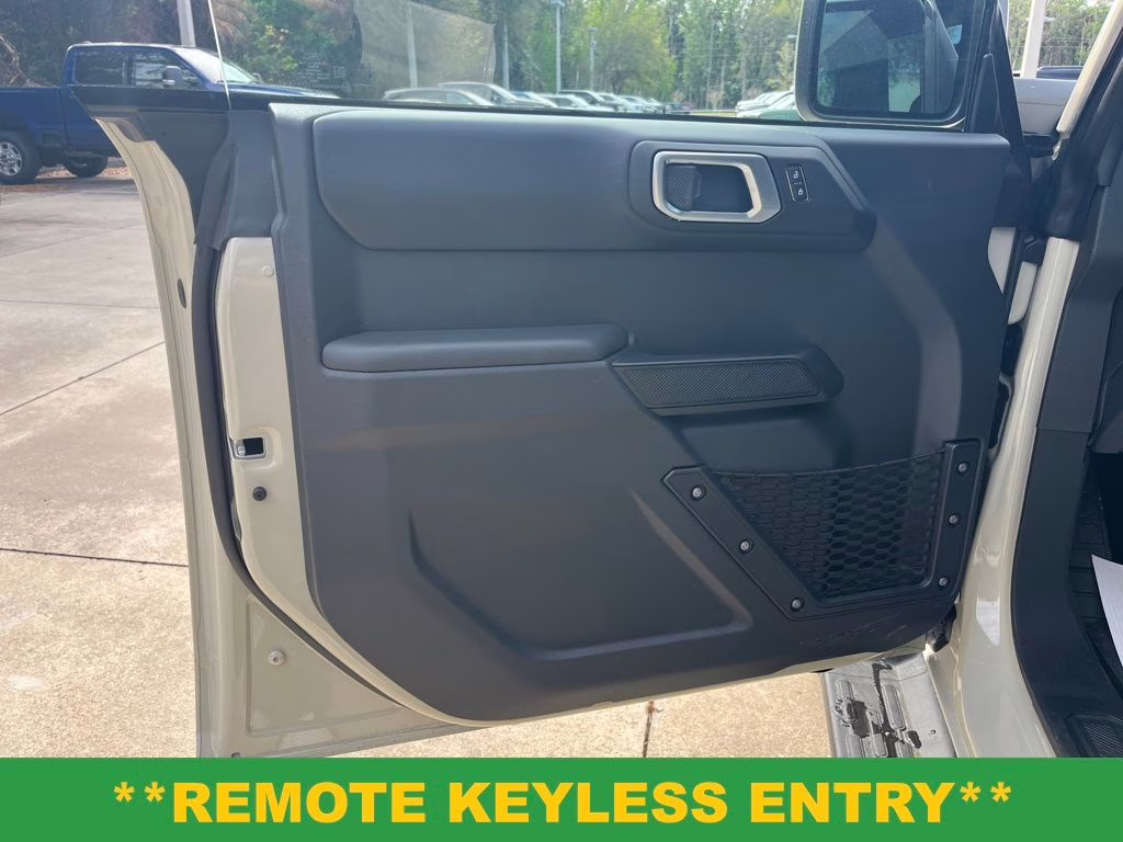 2026 Desert Sand Ford Bronco Outer Banks 4X4 SUV